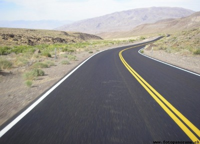 Strasse durch das Death Valley